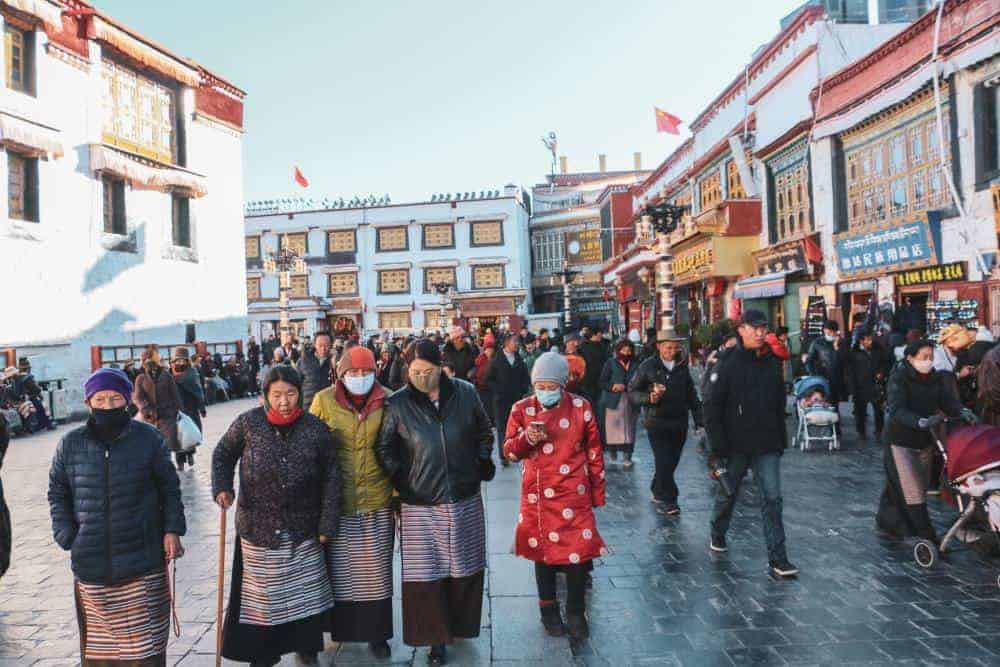 lhasa tibet pilgrims