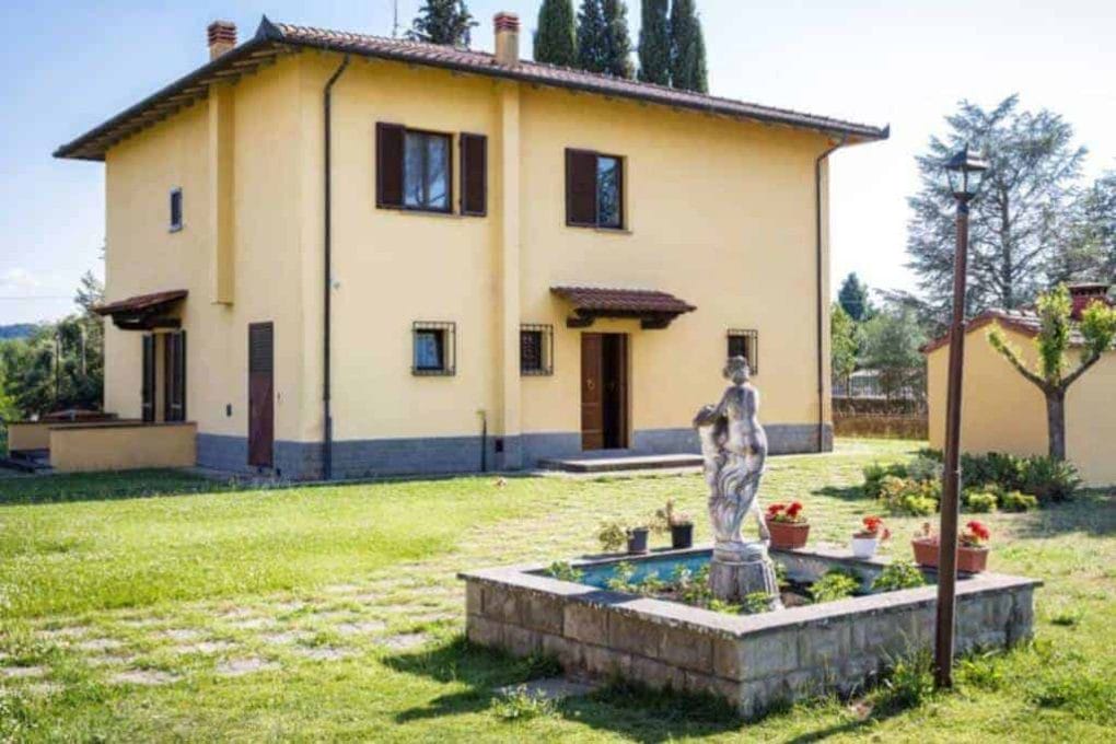 where to stay in Tuscany